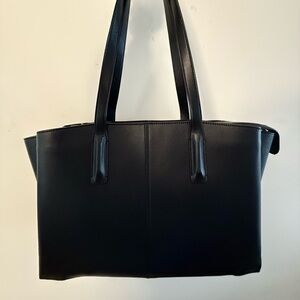 BNWT Freja NYC Paloma Tote in Black